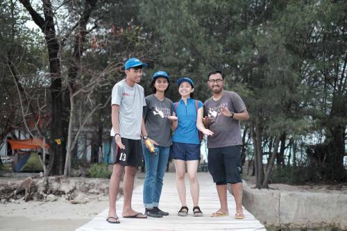  Divers Clean Action: Sekali Selam, Banyak Sampah Laut Dibersihkan